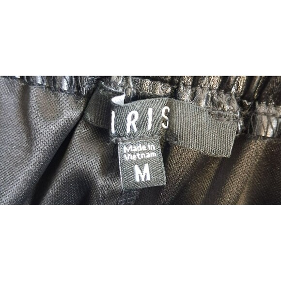 Iris Faux Leather Black Paper Bag Cuffed Short Ruffled Waist  Women’s Size M - Picture 7 of 9